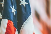 米兰体育在线-球员转型：退役球星跨界成为成功教练的秘诀，球星退役后干什么