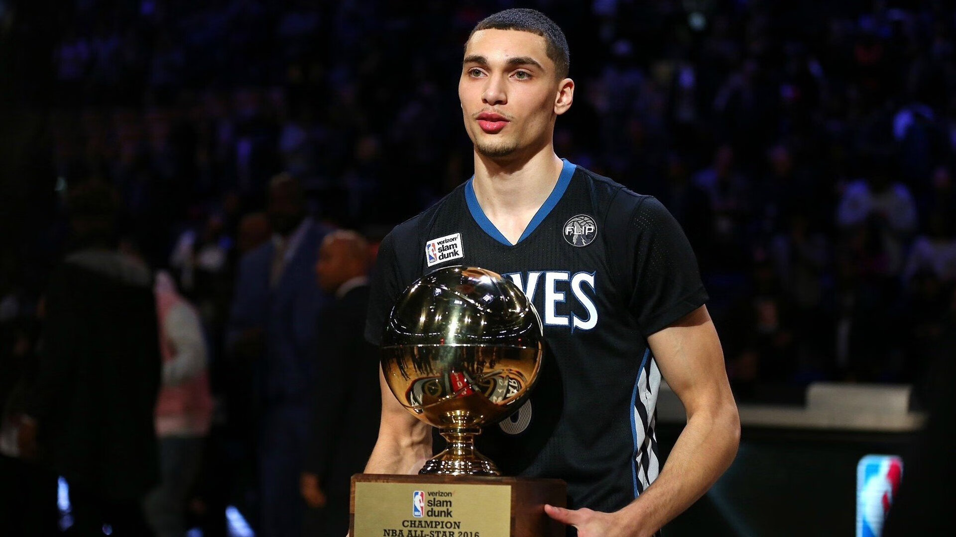 ac米兰中文官网-东亚杯中国青年队夺冠 球迷热情持续升温，东亚杯中国队名单  第1张